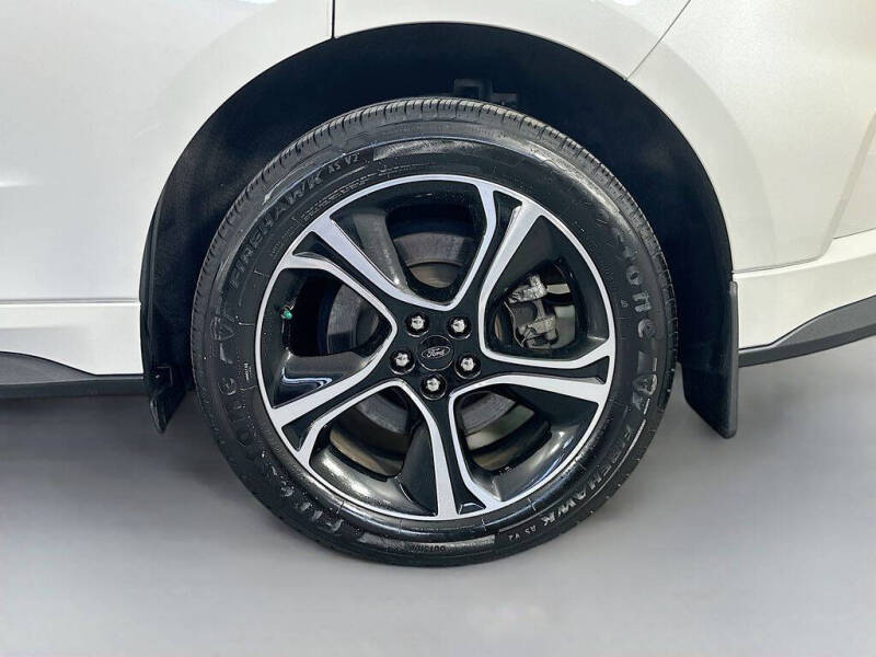 2022 Ford Edge ST