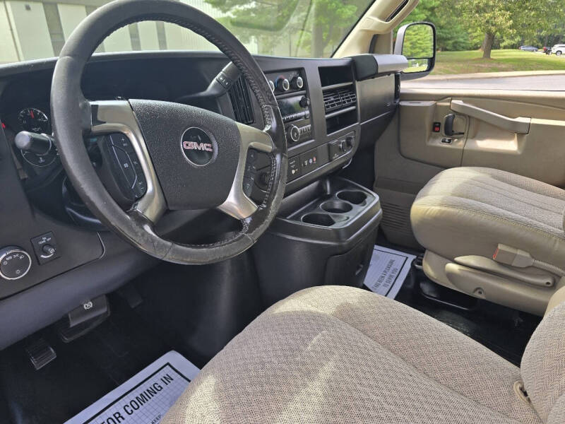 2016 GMC Savana 2500
