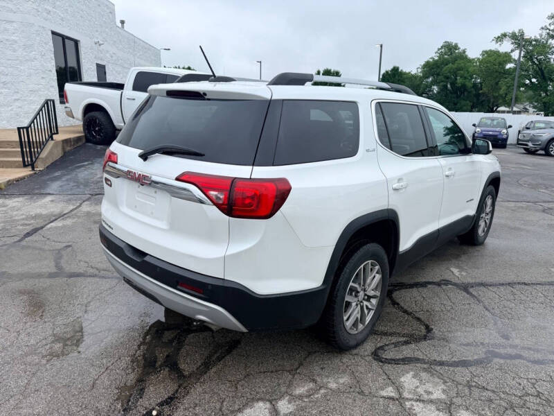 2017 GMC Acadia SLE-2