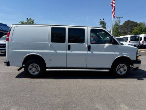 2024 Chevrolet Express 2500