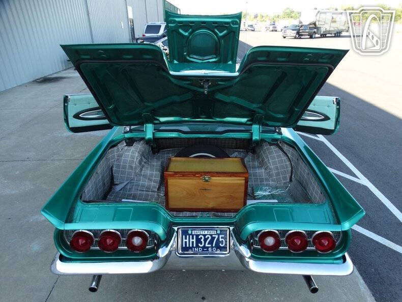 1960 Ford Thunderbird