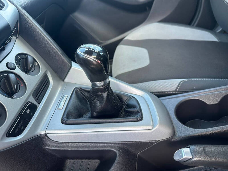 2012 Ford Focus SE