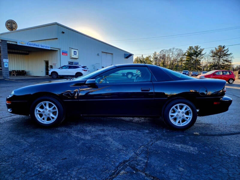 2001 Chevrolet Camaro Base photo 3