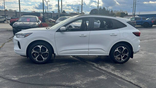 2023 Ford Escape ST-Line Select