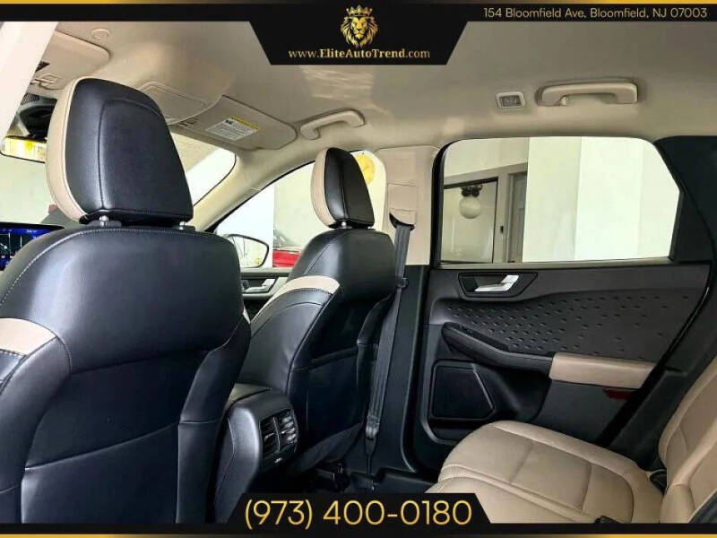 2020 Ford Escape SEL