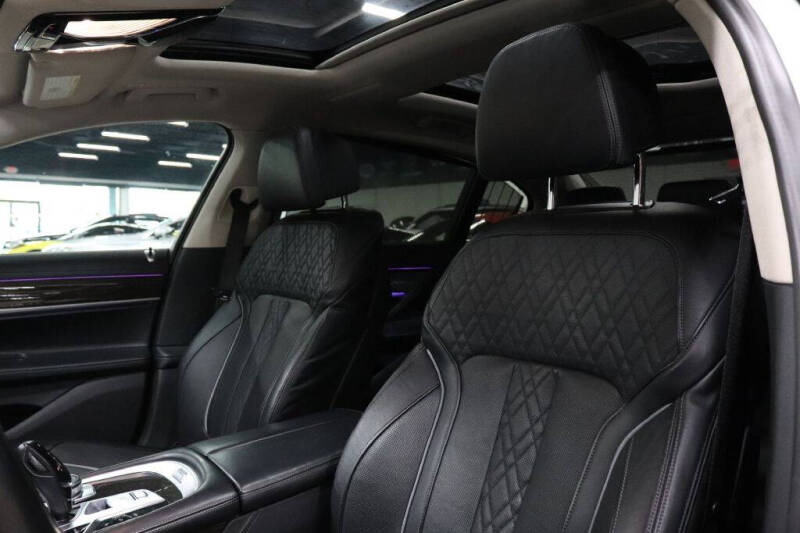 2020 BMW 7 Series 740i