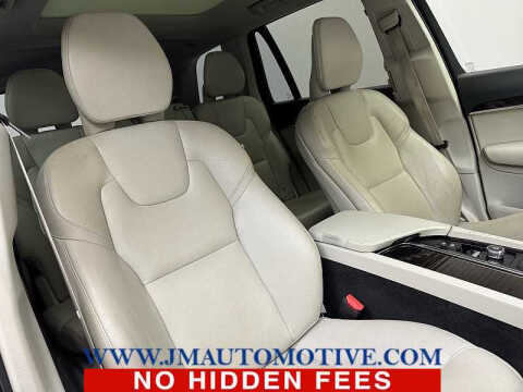 2019 Volvo XC90 T6 Momentum