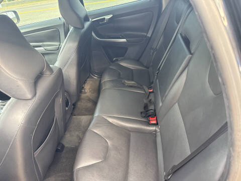 2015 Volvo XC60 T6 Drive-E