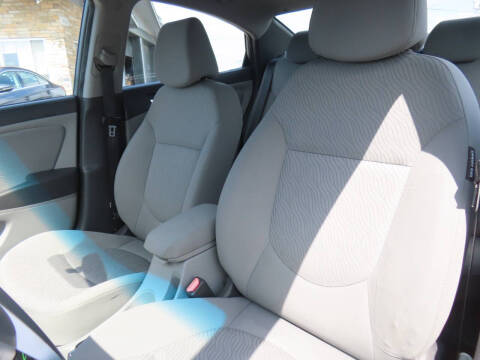 2013 Hyundai Accent GLS