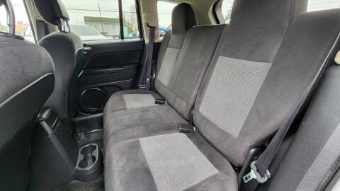 2016 Jeep Compass Sport