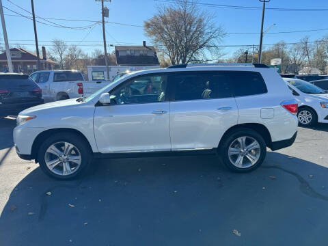 2012 Toyota Highlander for sale at Aurora Auto Center Inc in Aurora IL