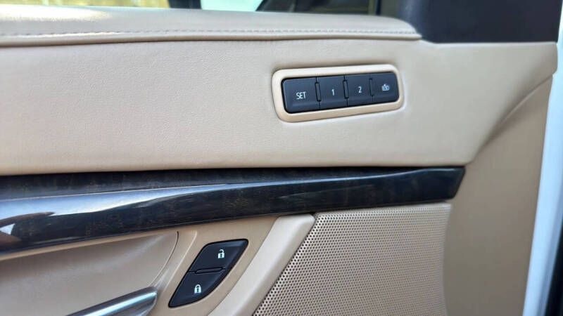 2019 Cadillac Escalade Platinum