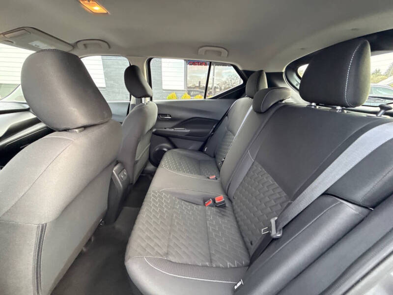 2021 Nissan Kicks SV