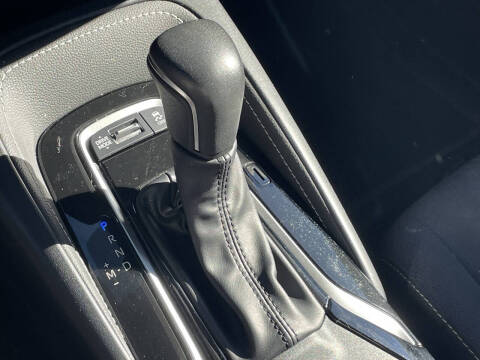 2025 Toyota Corolla Hatchback SE