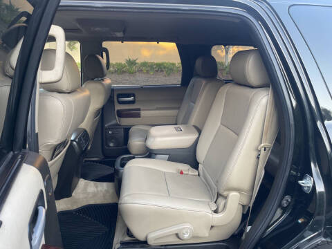 2011 Toyota Sequoia Platinum