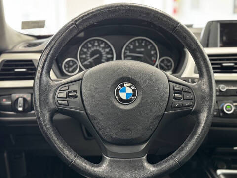 2015 BMW 3 Series 320i xDrive