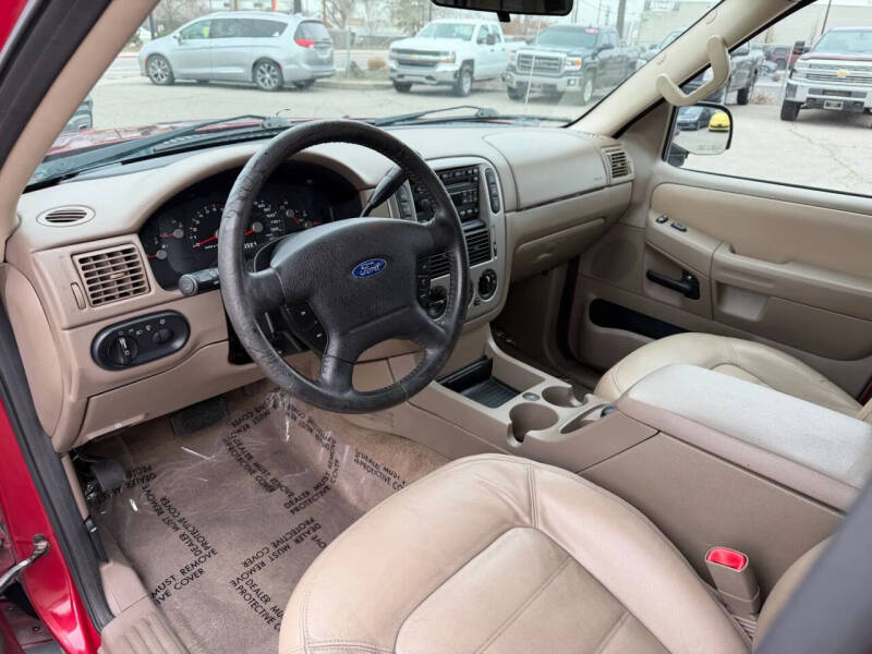 2005 Ford Explorer XLT