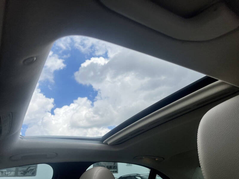 2021 Mercedes-Benz C-Class C 300