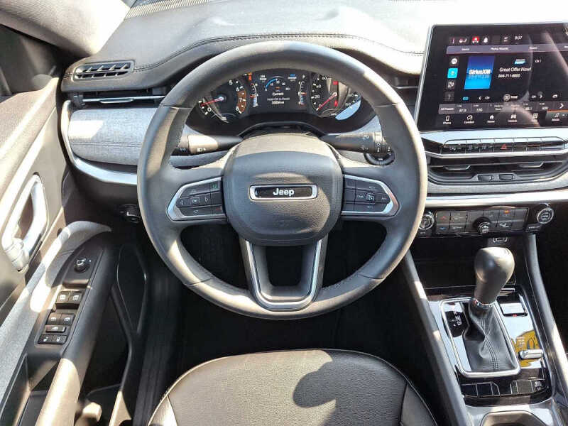 2023 Jeep Compass Latitude Lux