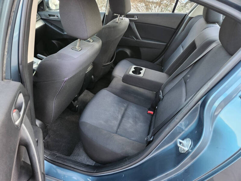 2010 Mazda MAZDA3 i Touring