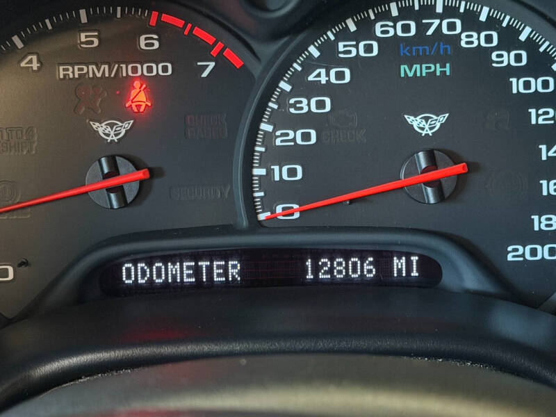 2004 Chevrolet Corvette