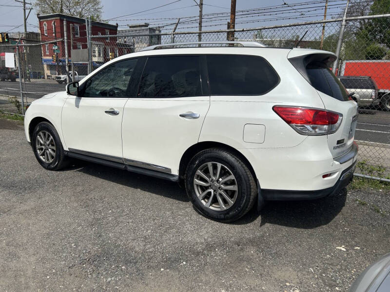 2015 Nissan Pathfinder SL