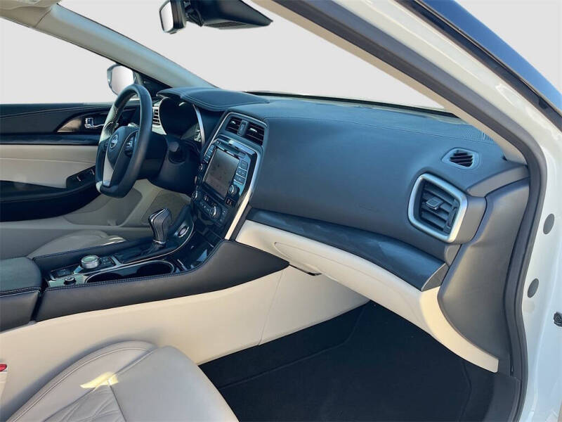 2023 Nissan Maxima 3.5 Platinum