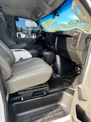 2018 Chevrolet Express 2500