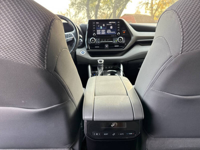 2021 Toyota Highlander Hybrid LE