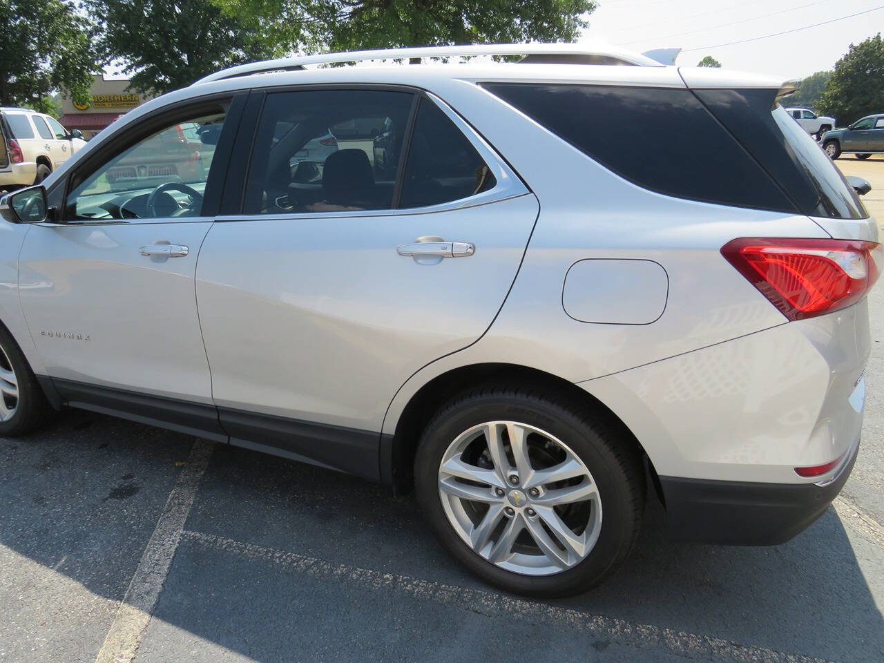 2019 Chevrolet Equinox for sale at Colbert's Auto Outlet in Hickory, NC