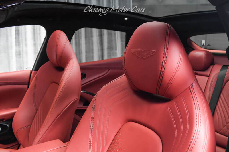 2022 Aston Martin DBX