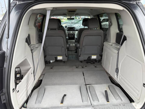 2012 Volkswagen Routan S