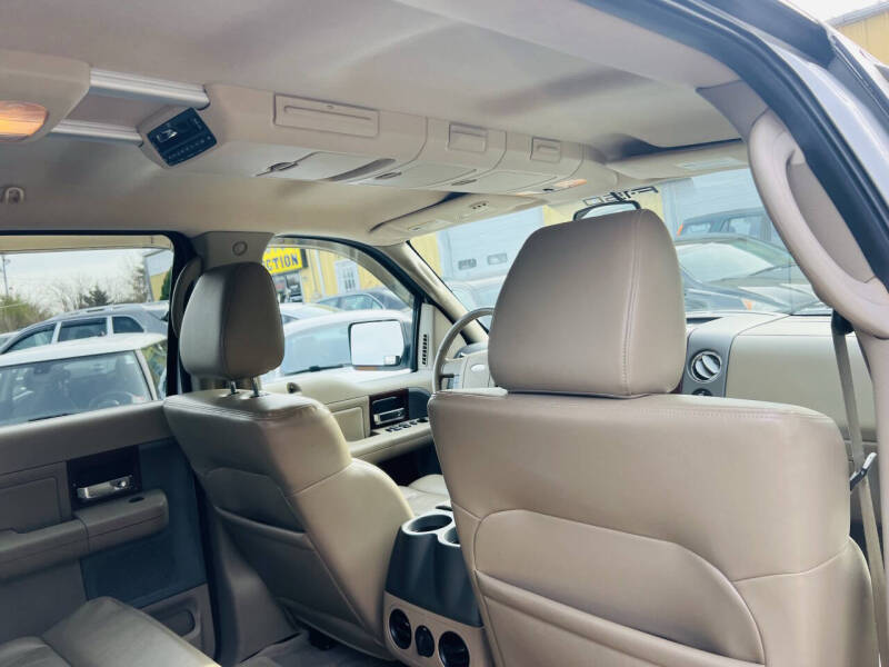 2005 Ford F-150 Lariat