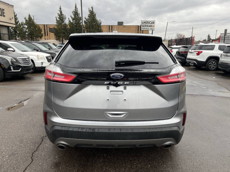 2020 Ford Edge Titanium