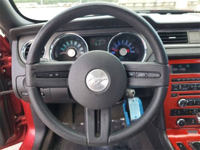 2012 Ford Mustang V6