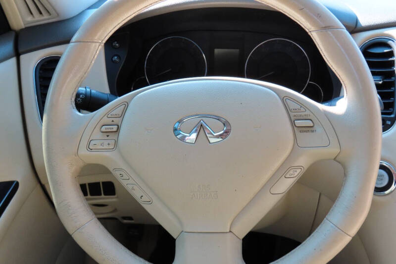 2015 Infiniti QX50 Journey