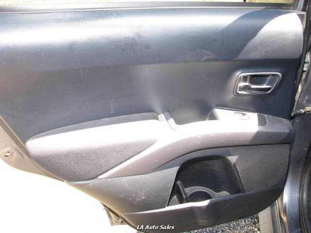 2012 Mitsubishi Outlander ES