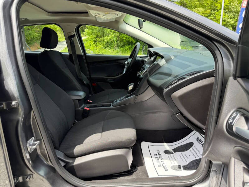 2017 Ford Focus SEL