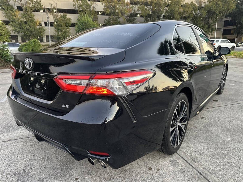 2018 Toyota Camry SE