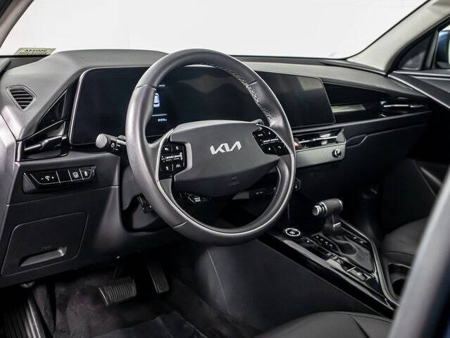 2023 Kia Niro EX