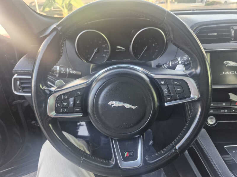 2017 Jaguar F-PACE S