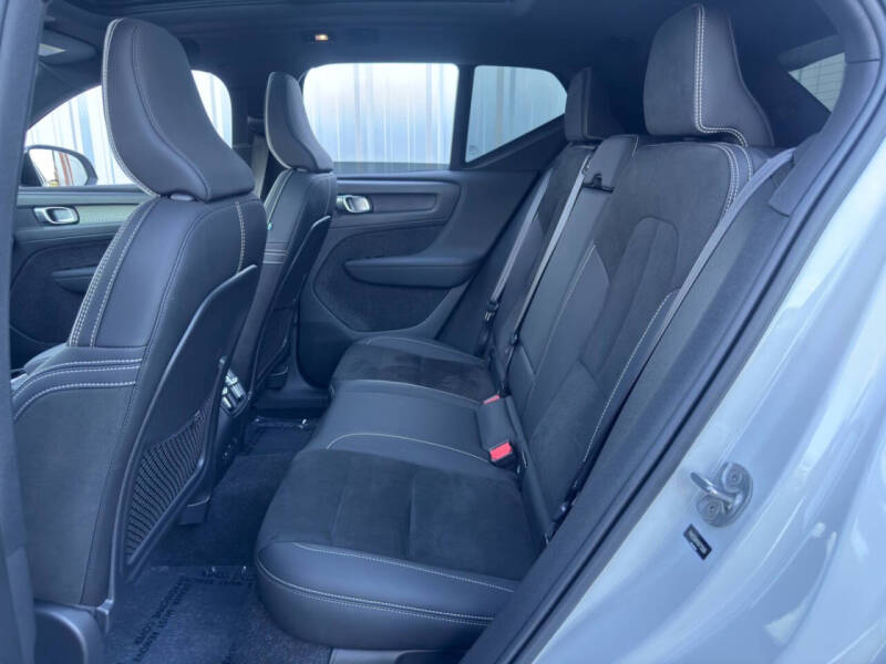 2022 Volvo XC40 Recharge Twin Plus