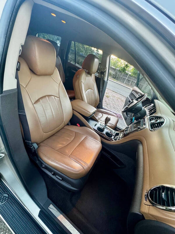 2017 Buick Enclave Leather