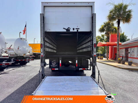 2022 Freightliner M2 106