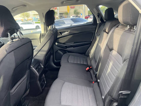 2015 Ford Edge SE
