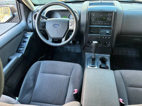 2010 Ford Explorer Sport Trac XLT