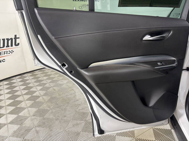 2022 Cadillac XT4 Premium Luxury