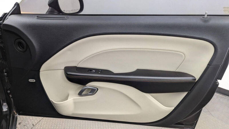 2015 Dodge Challenger R/T Plus