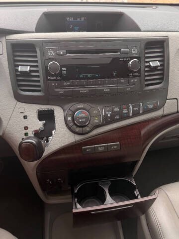 2011 Toyota Sienna XLE 7-Passenger