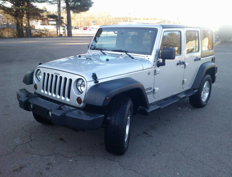 2011 Jeep Wrangler Unlimited for sale at RTE 123 Village Auto Sales Inc. in Attleboro MA